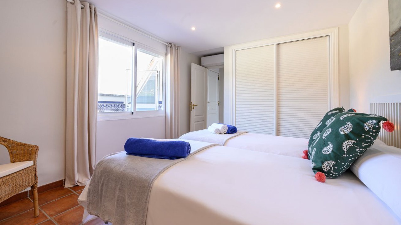 Photo of Bedroom in Marbella Seafront Promenade