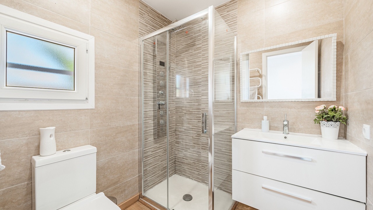 Photo of Bathroom in Es Garrovers