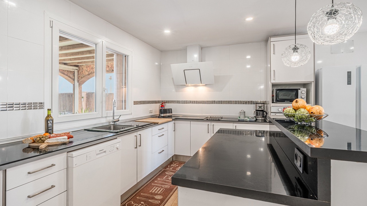 Photo of Kitchen in Es Garrovers