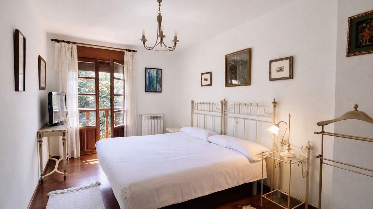 Photo of Bedroom in Villahormes