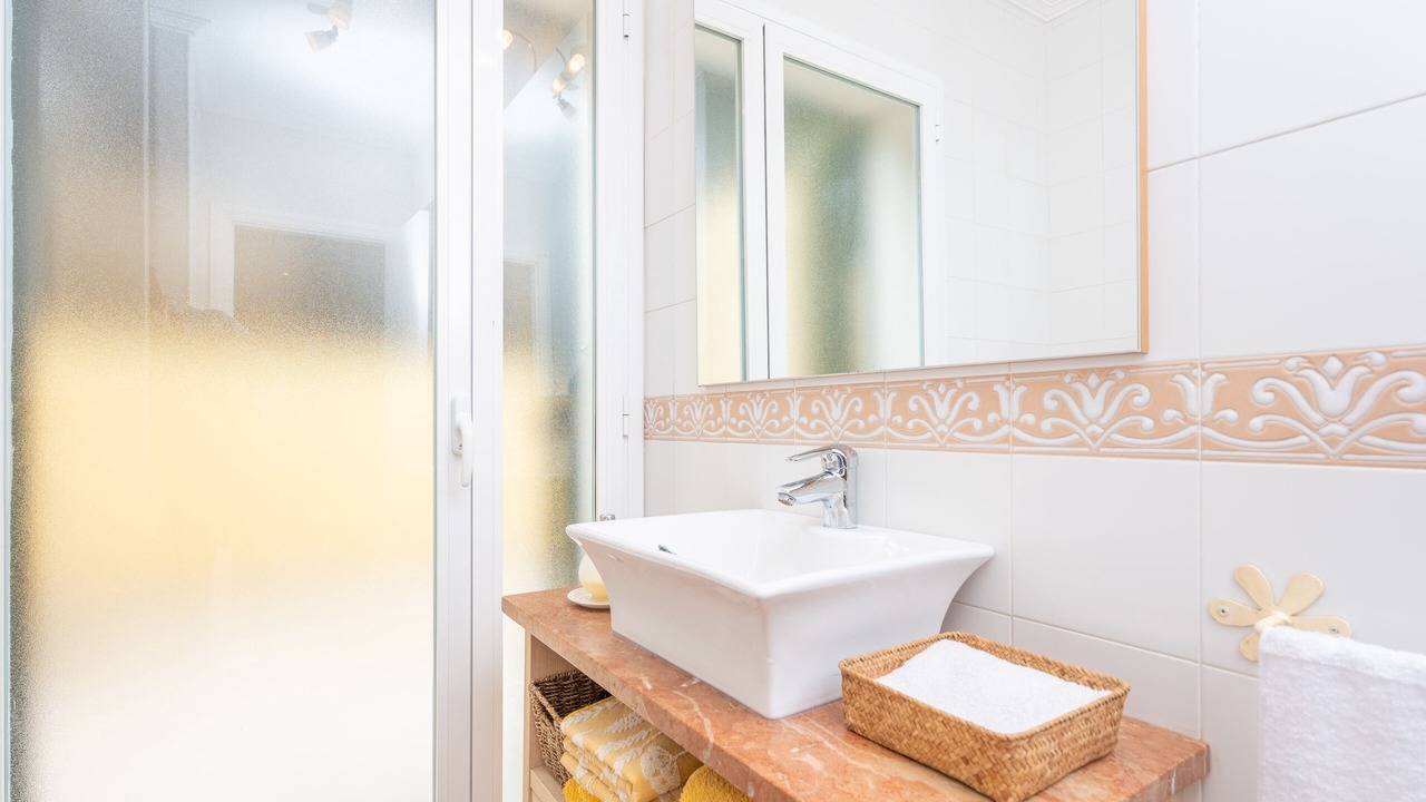 Photo of Bathroom in Alcanada