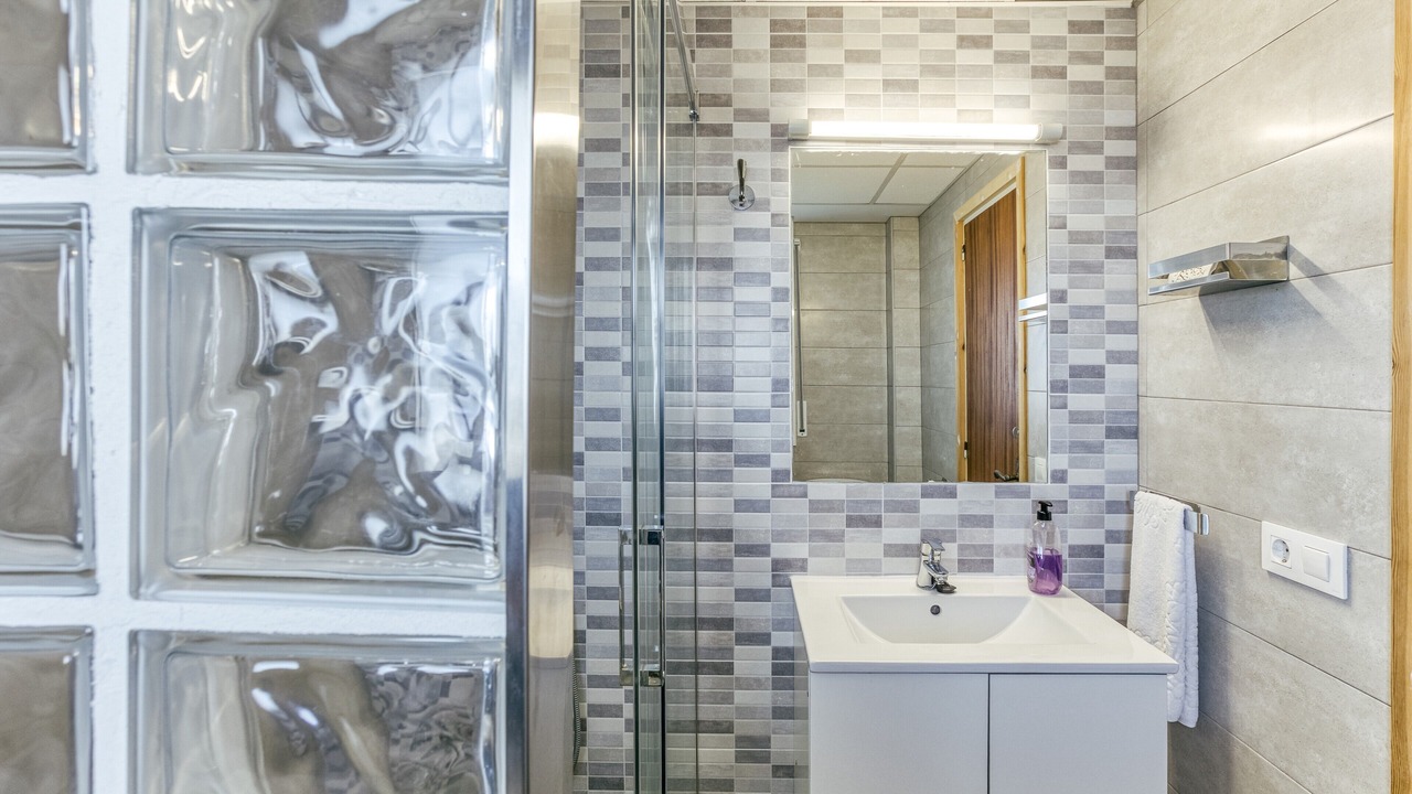 Photo of Bathroom in Llanca