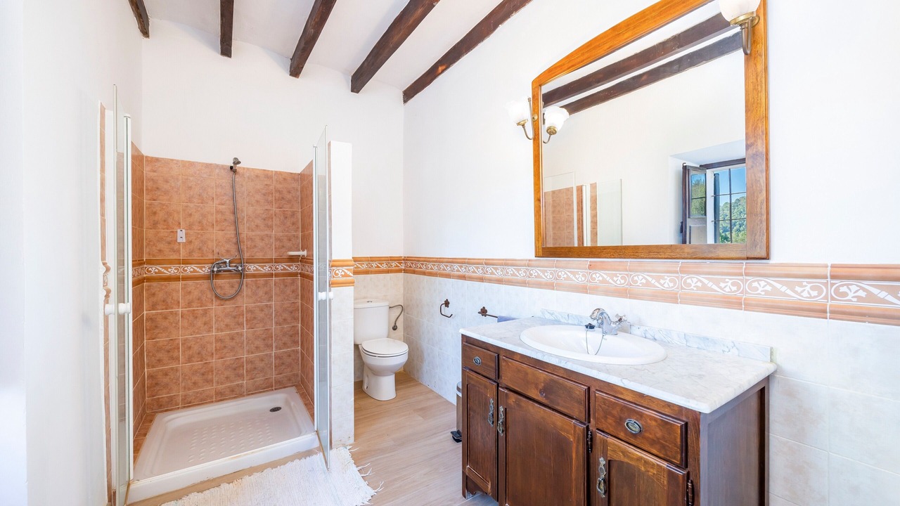 Photo of Bathroom in Puigpunyent