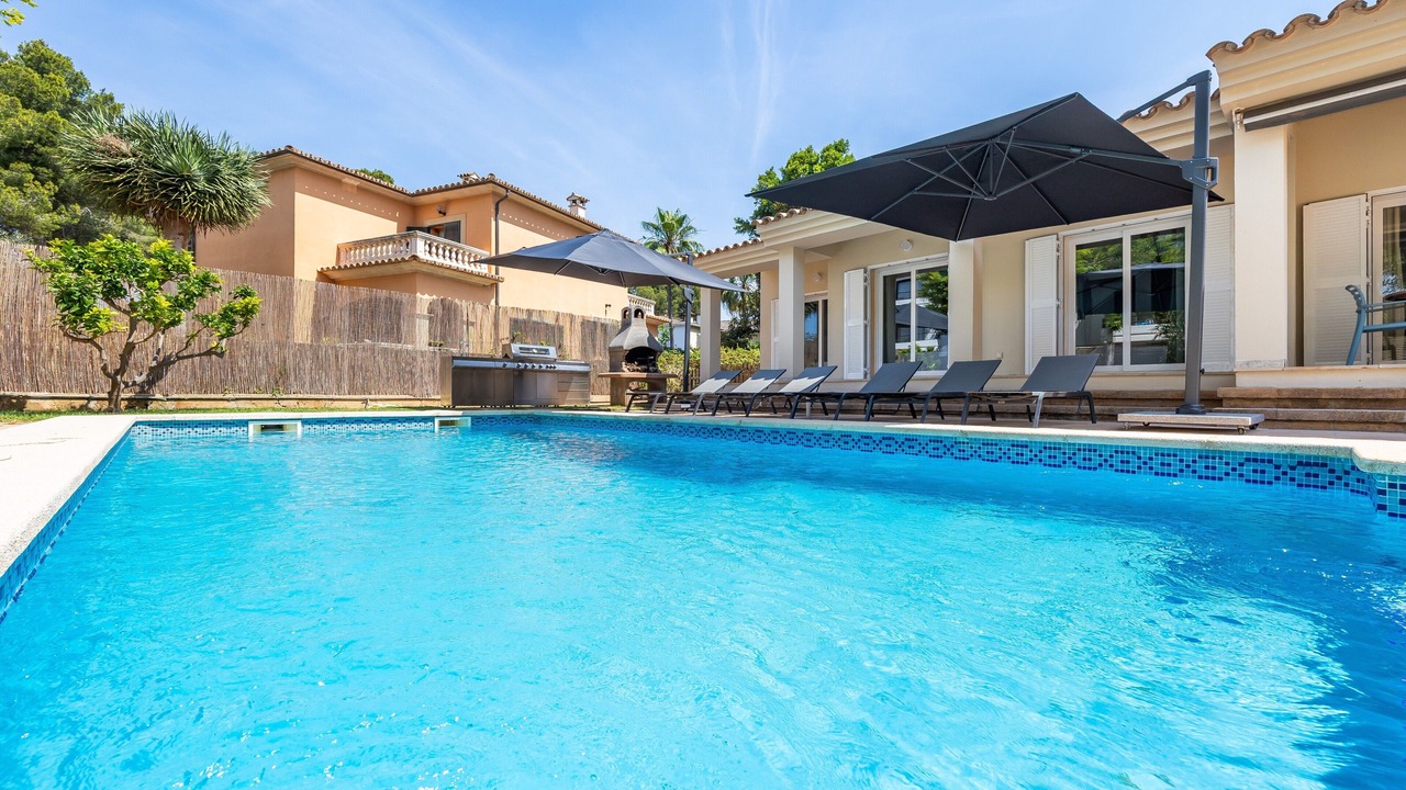 Photo of Outdoor in Les Meravelles