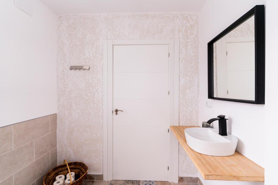 Photo of Bathroom in Dozon