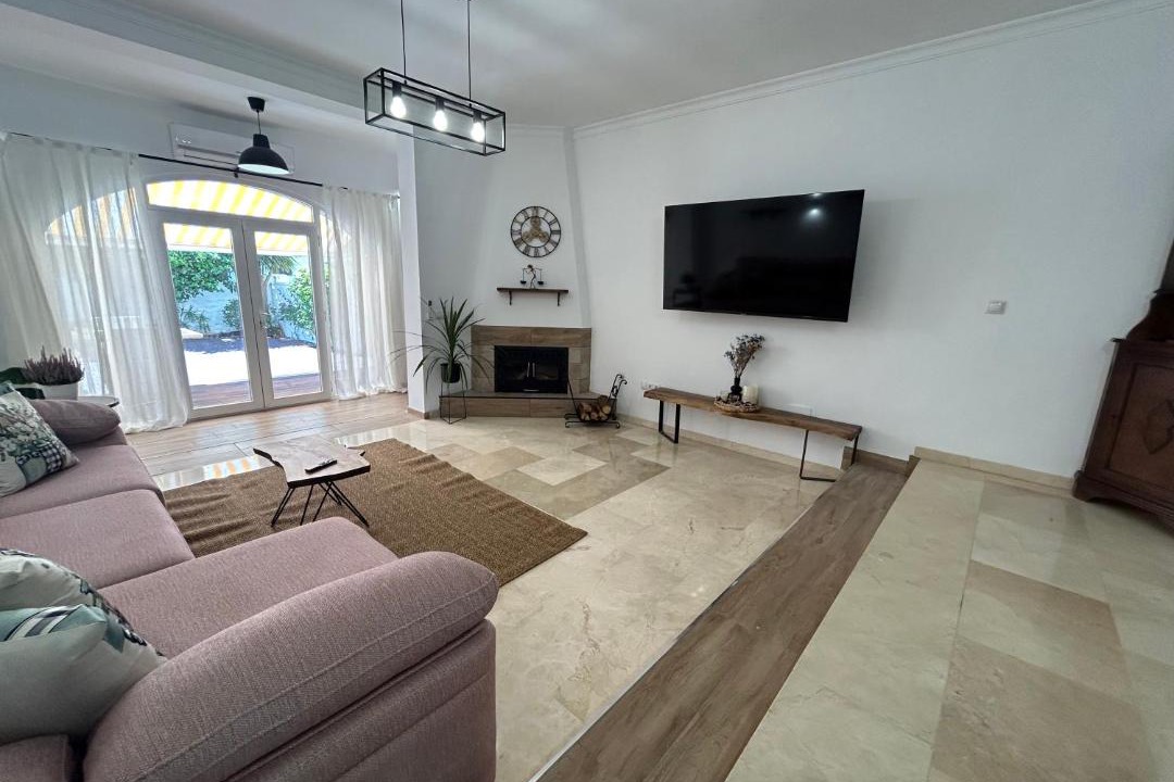 Photo of Livingroom in El Paraiso
