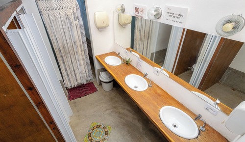 Shared Dormitory, Mixed Dorm (Serraria)