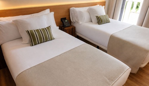 Deluxe Room, Balcony, Garden View