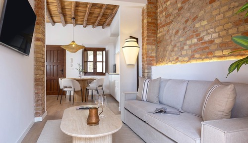 House (1 Bedroom)