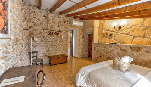 Classic Double Room, Garden View