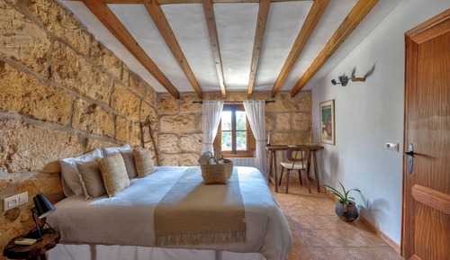 Classic Double Room, Garden View