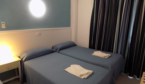 Standard Quadruple Room, Ensuite (con baño privado)
