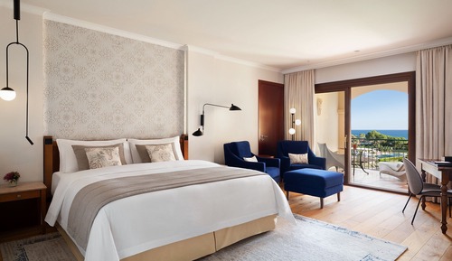 Deluxe Room, 1 King Bed, Balcony, Sea View