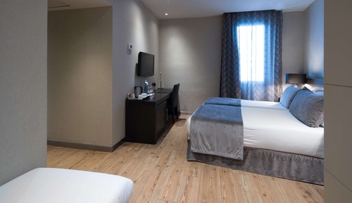 Triple Room (2 adults + 1 kid)