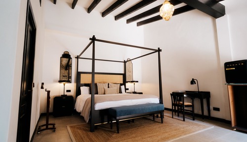 Deluxe Double Room, Pool View, Poolside
