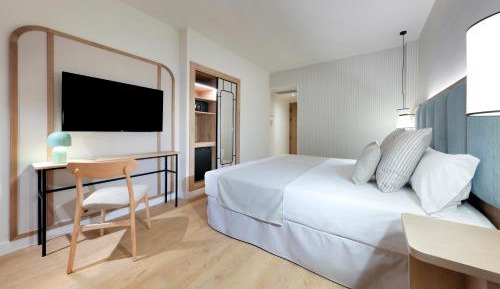 Double Room with Pool View