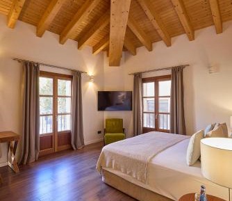 Deluxe Junior Suite
