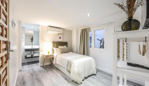 Economy Single Room