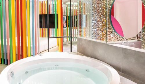 Suite with Spa Bath
