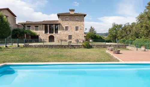 Seven-Bedroom House