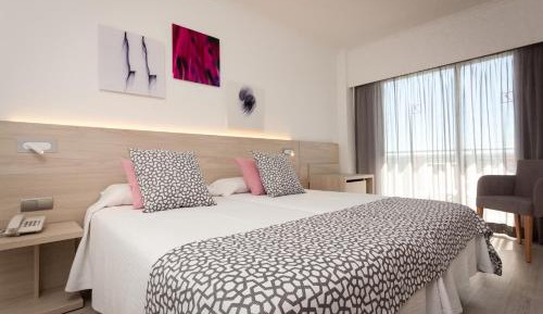 Double or Twin Room with Balcony