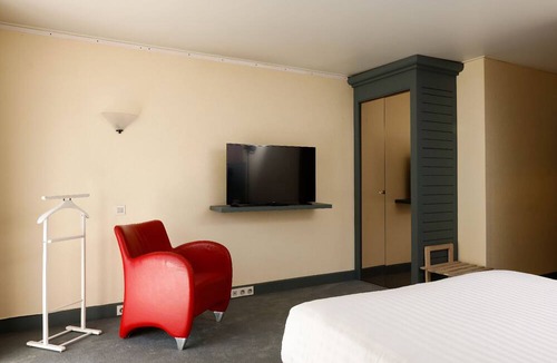 Arbois Hotel | Carmel1643