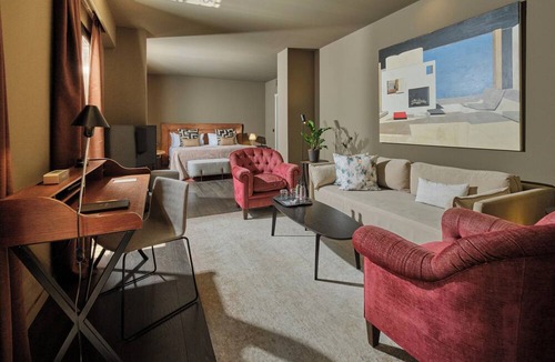 La Llotja-Born Hotel | Can Alomar Hotel