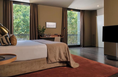 La Llotja-Born Hotel | Can Alomar Hotel