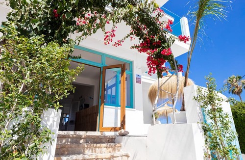 Cala Llombards Hostel | Hostal Cala Llombards