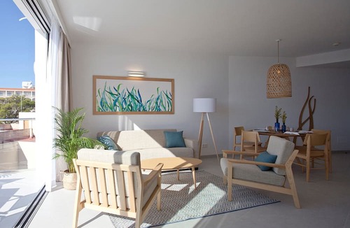 Colonia Sant Jordi Apartment | Apartaments Posidonia