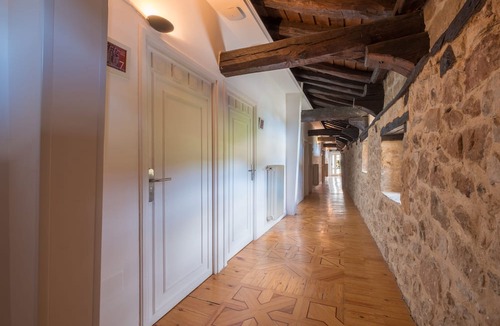 Aguilar de Campoo Hotel | Posada Santa Maria la Real