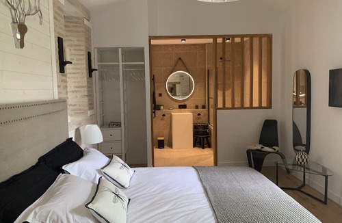 Sainte-Alvere-Saint-Laurent-les-Batons House | Le Clos 1855