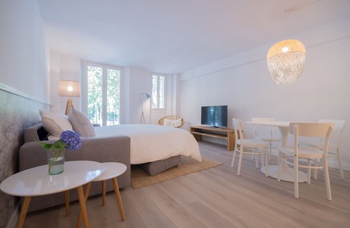 La Llotja-Born Apartment | Marsuites 1 - Palace and Cathedral View (First floor)