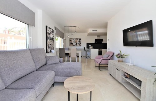 Estepona Apartment | Luxury front line apartment in the port, Front line Estepona marina close to beach and bars