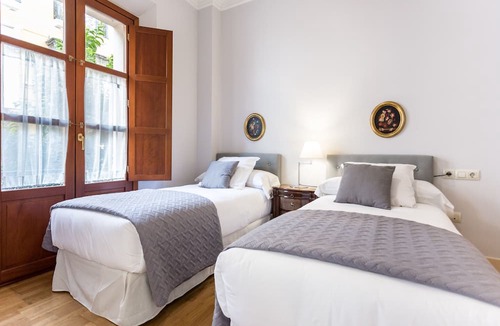 El Arenal Apartment | Fabulous 2 bedroom in the center of Seville
