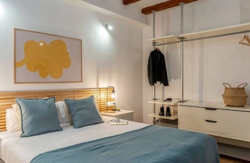 Sant Antoni Apartment | Charming apartment city center