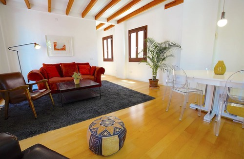La Llotja-Born Apartment | Montmari Apartments Turismo de Interior