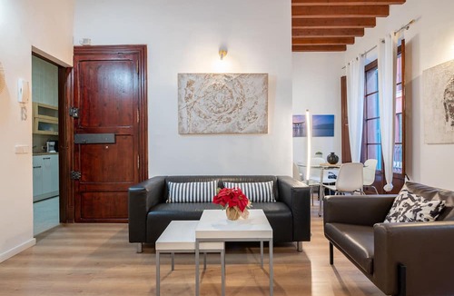 Old Town Apartment | HOLIDAY PALMA APARTMENT 1 by PriorityVillas