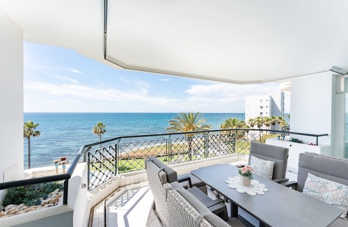 Sitio de Calahonda Apartment | Apartment 'Mi Capricho' with Sea View, Wi-Fi and Air Conditioning