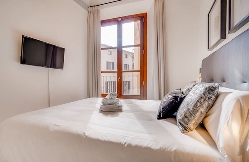 Cort Apartment | VINTAGE PALMA PALACE (SUPERIOR 5) by Priority
