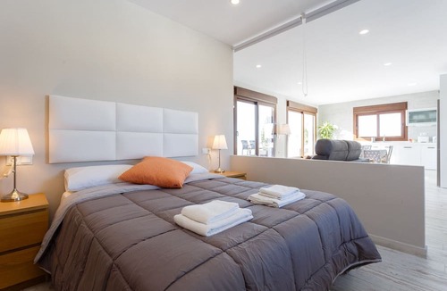 Cadiz Apartment | Atico FULL Balcony by Cadiz4Rentals
