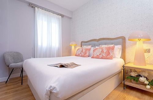 Granada City Center Apartment | Genteel Home Amira - Two Bedroom Apartment, Sleeps 4