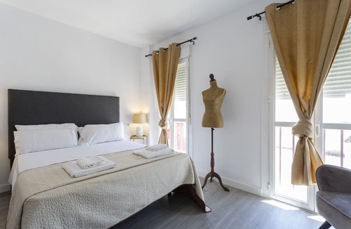 Old Town Apartment | Atico de los FRANCESES by Cadiz4Rentals