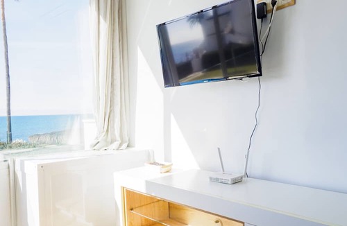 Calahonda Apartment | Cubo's Apartamento Marbella Mar/Incredible views of the sea/free wifi