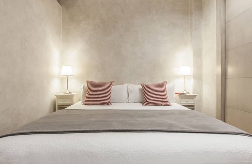 Literary Quarter Apartment | Central Madrid. Barrio Letras, Walking distance to Museums, Plazas and GranVia,