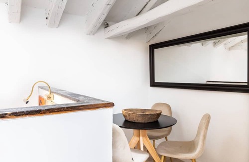 Centro Apartment | Fuencarral II, Attic-Style apartment in the center