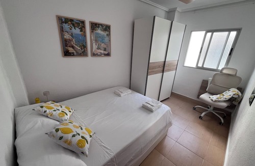 Montolivet Apartment | Bright apartment in Ruzafa near the Roig Arena and CAC | Up to 7 ppl(1 bathroom)