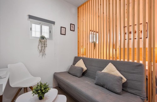 Jerez de la Frontera Apartment | Apartment 'Casa Abuela Maria' with Private Terrace and Wi-Fi