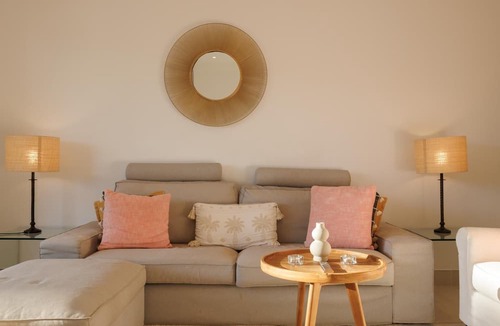 Puerto Banus Apartment | Banús, Villa Marina, Beachfront Complex!