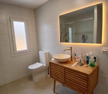 Vilobi d'Onyar House | Casa nueva junto al aeropuerto Girona y Costa Brava